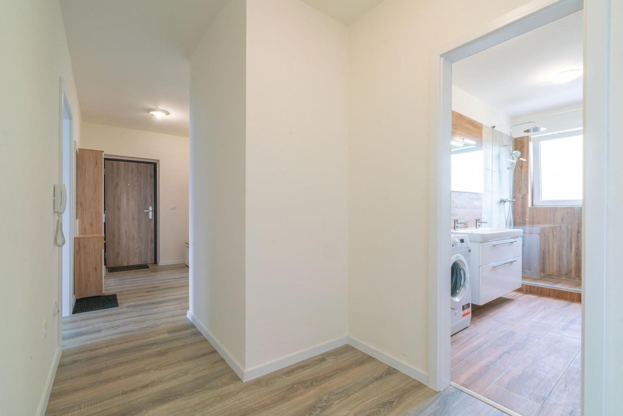 Apartmany Zlatovska Trenčín Екстериор снимка